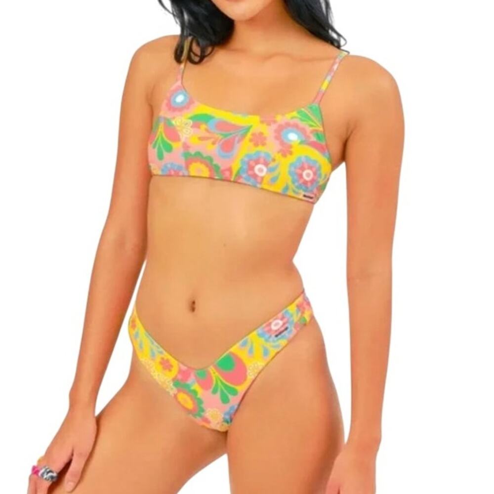Blackbough Swim Multicolor Floral Groovy Garden Kenzie Bikini Top